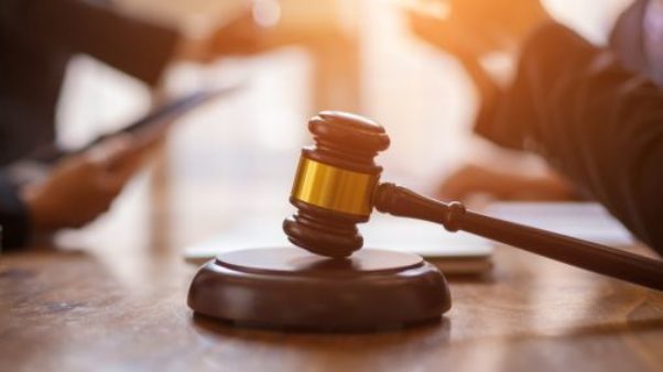 Πρόταση συγγραφέων για έγκριση συμφωνίας 1,5 δισ. δολαρίων με την Anthropic και νέα διαδικασία αποζημιώσεων